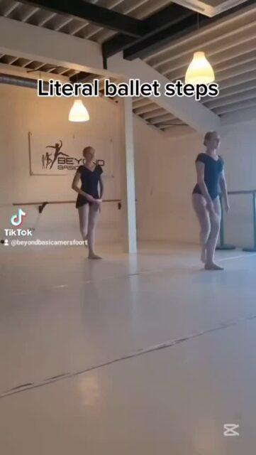 Literal ballet steps ☆
#ballet #ballerina #boysdancetoo #dancefamily #havingfun #passievoordans💜 #beyondbasic #balletdancers