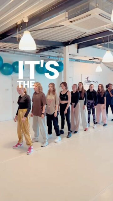 ☆ Hiphop 14 ☆
#dansvoorstelling #dansfamilie #dancers #beyondbasic #gettingready #hiphopdance #girlsjustwannahavefun #dancerslife