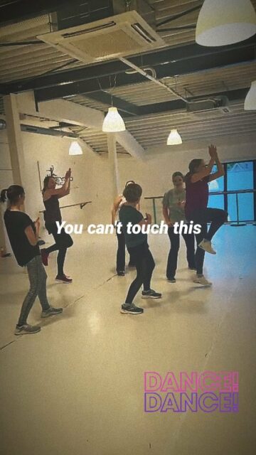 ☆ Dancefit ☆
You can't touch this 😎
#adultdanceclasses #hiphopdance #adults #dancers #dancefamily #gettingready #beyondbasic #dansvoorstelling
